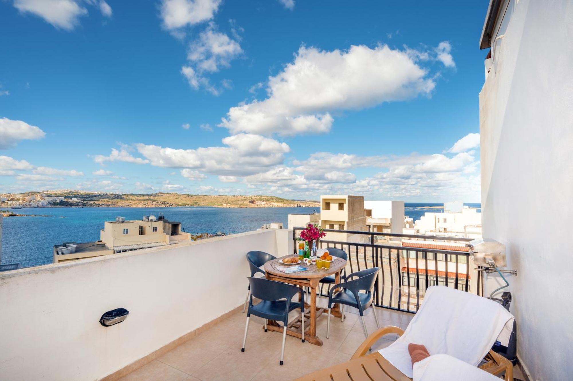 Seashells 2 Bedroom Apartment With Sunny Terrace With Stunning Sea Views - By Getawaysmalta Сент-Полс-Бей Екстер'єр фото