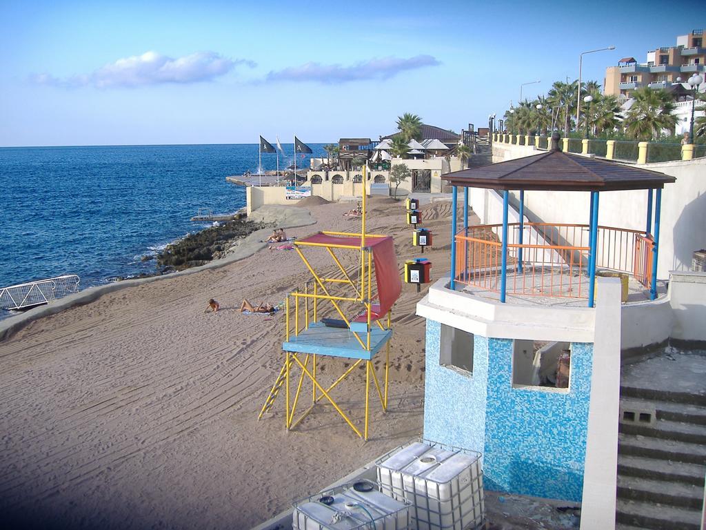 Seashells 2 Bedroom Apartment With Sunny Terrace With Stunning Sea Views - By Getawaysmalta Сент-Полс-Бей Екстер'єр фото