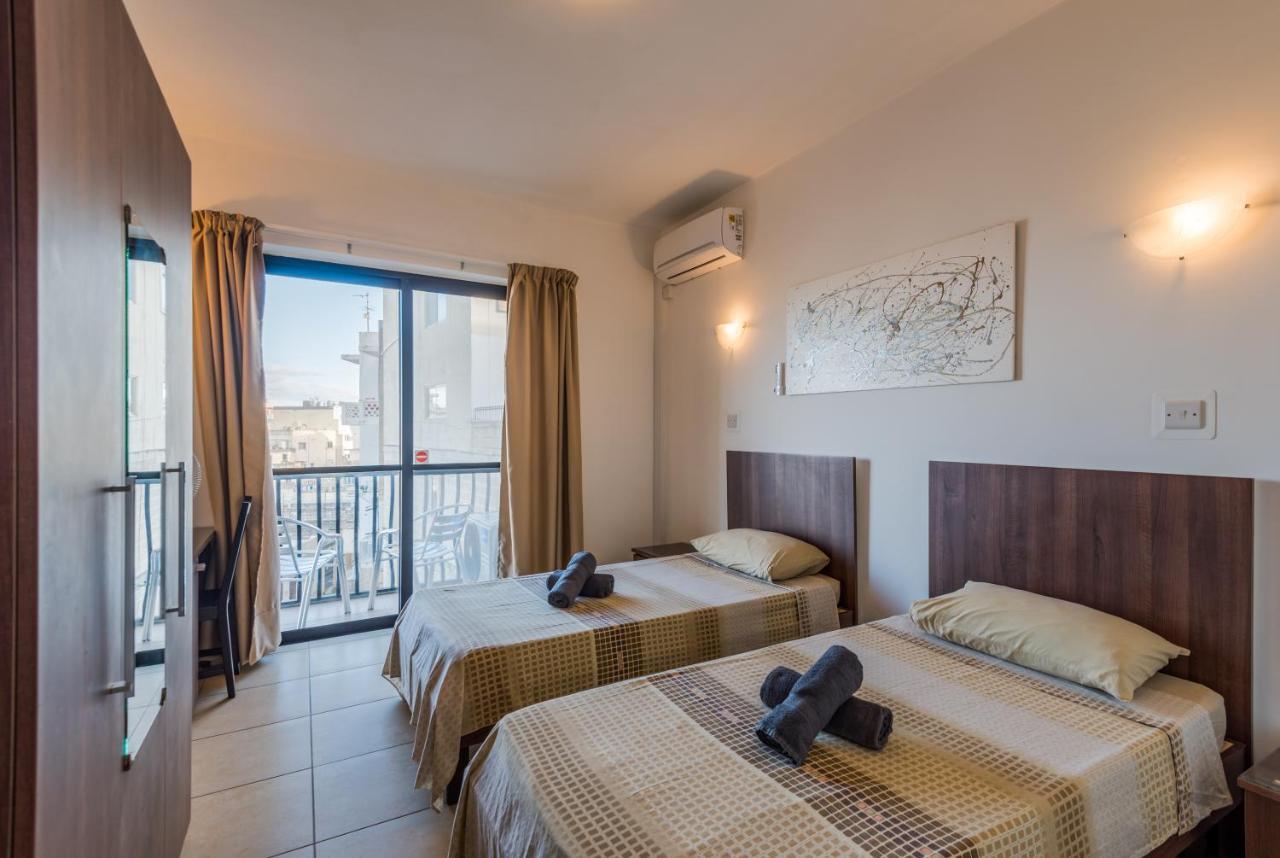 Seashells 2 Bedroom Apartment With Sunny Terrace With Stunning Sea Views - By Getawaysmalta Сент-Полс-Бей Екстер'єр фото